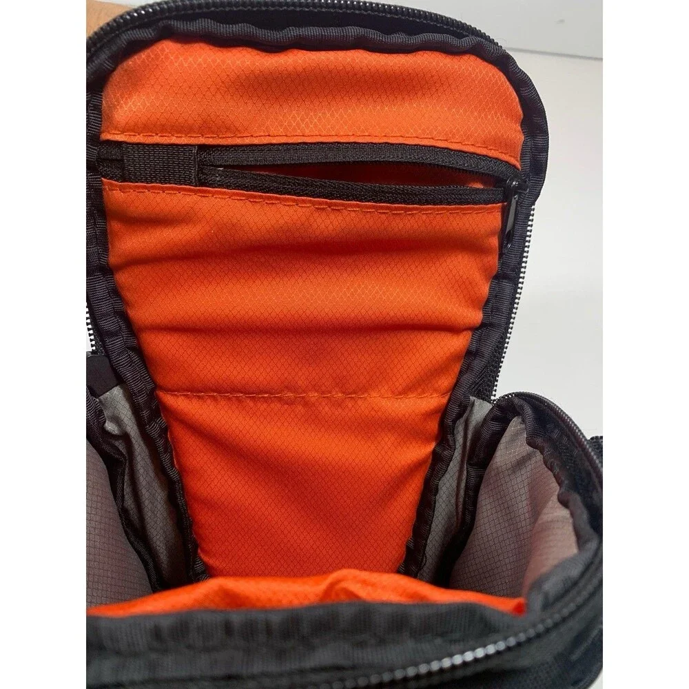 Case Logic DCB-304 Black Hybrid/Compact System Camera Case Black